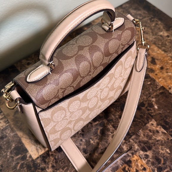 Coach Morgan Signature Canvas Messenger Crossbody Bag - Picture 14 of 16